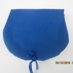 pochette demie cercle bleu - fermé par un ruban - fermé